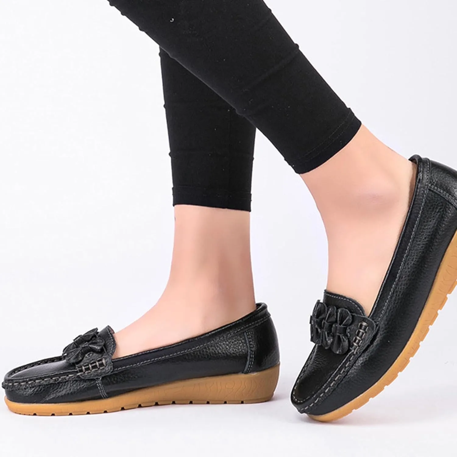 2025 Women's Ruched Embellished Pump Sandals Solid Faux Leather Slip on Loafer Closed Toe Rubber Sole Casual Sandal