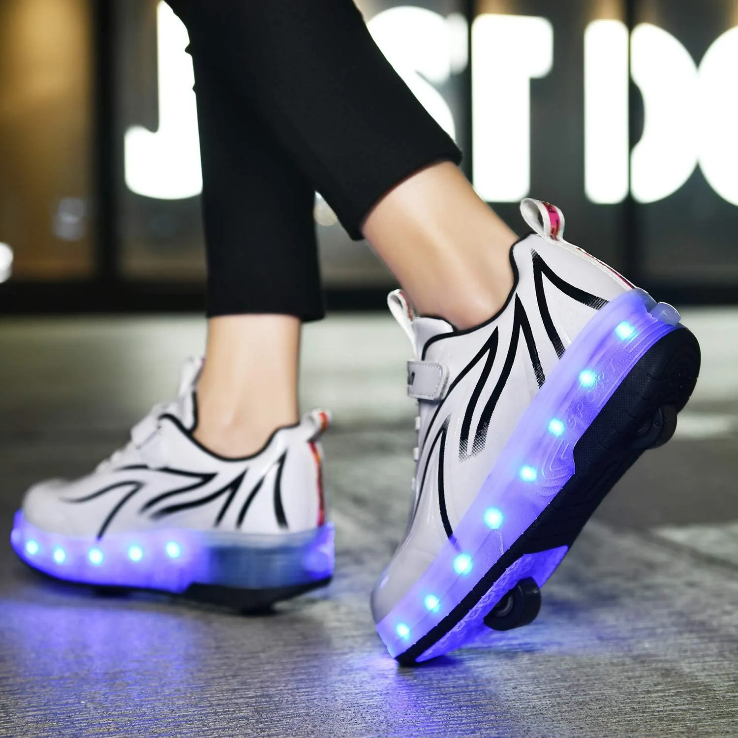 BFOEL Rechargeable Roller Shoes for Boys Girls Age 6-14 with LED Light-Up Kids Sneakers for Outdoor Play, Birthday