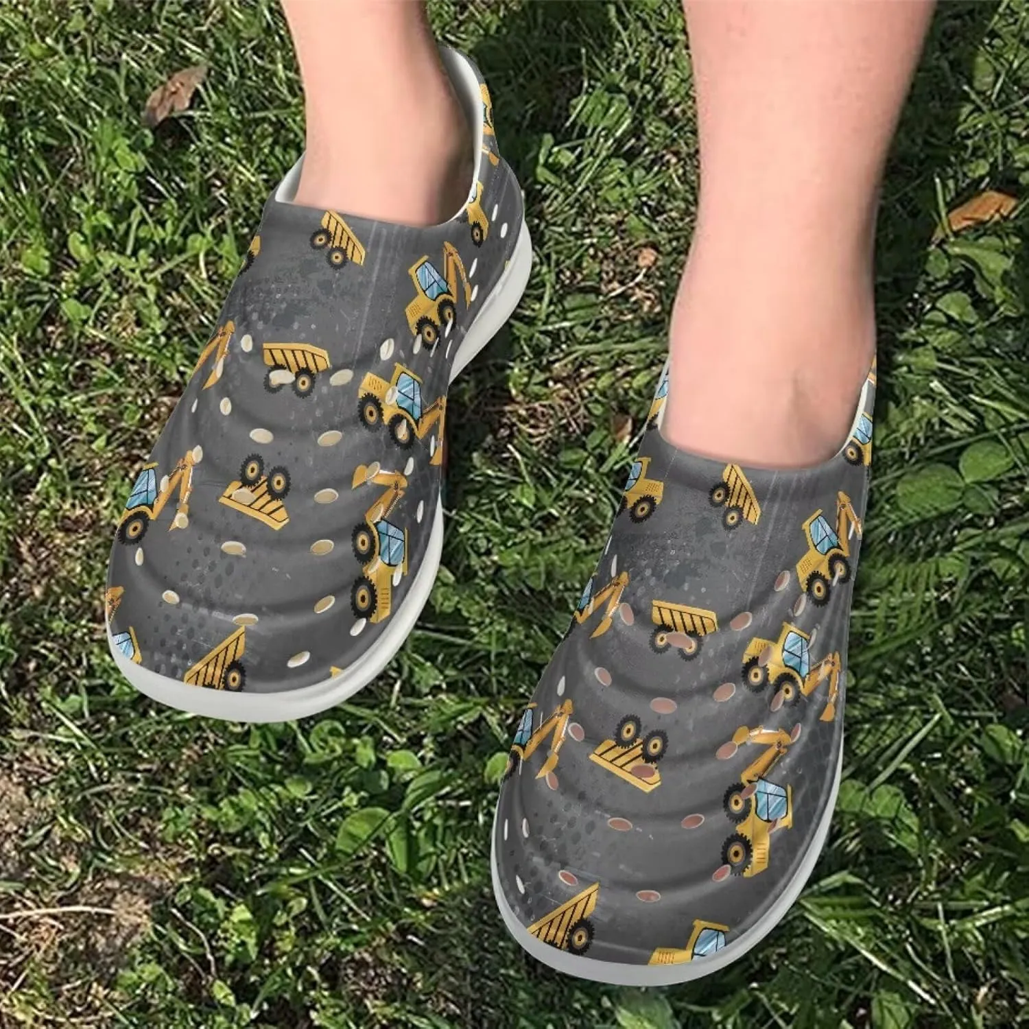 Boys Tractor Print Garden Clogs Kids Water Shoes Non Slip Slide Sandals Summer Sneakers for Indoor Outdoor