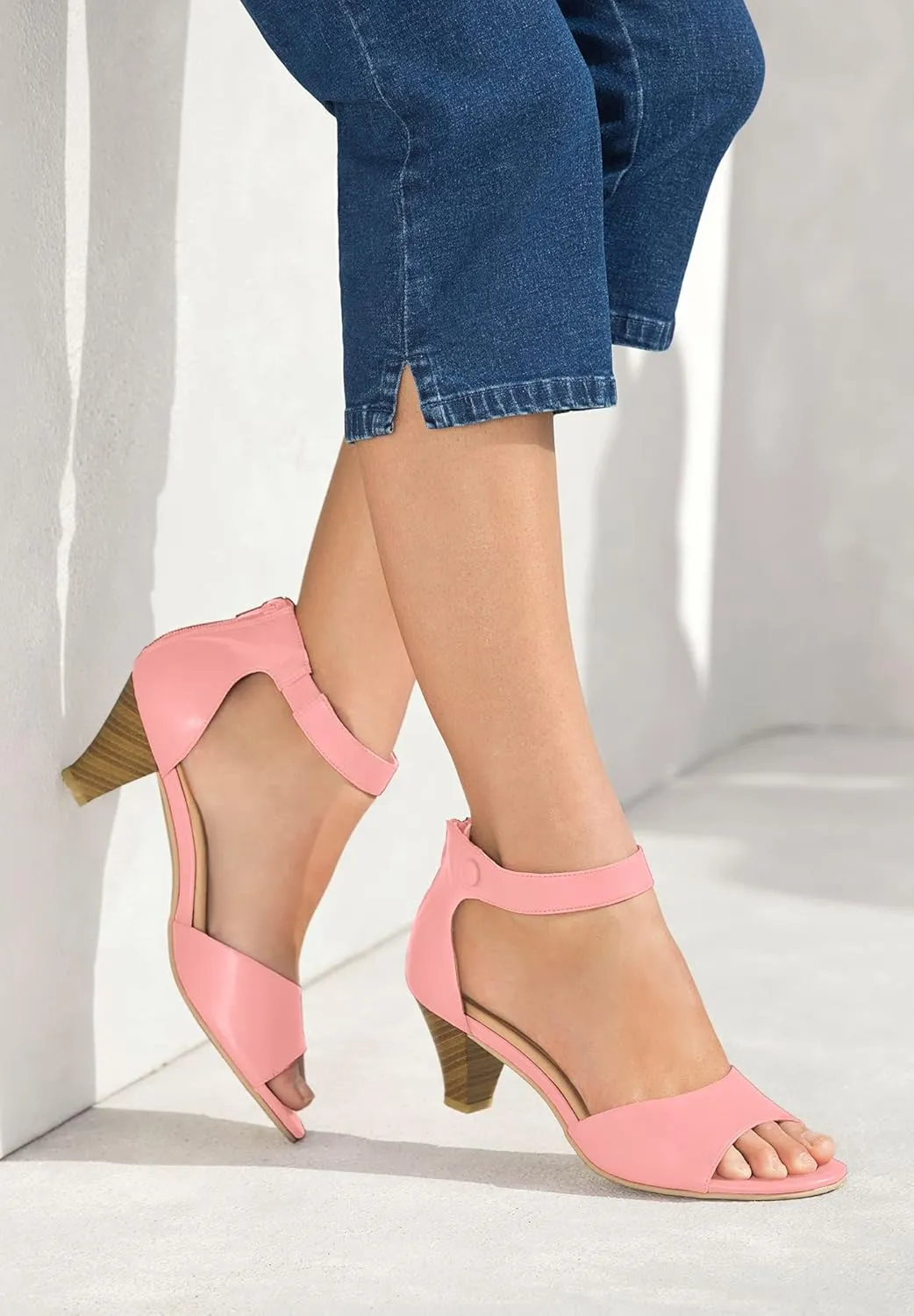Comfortview Women's The Fallon Sandal (Wide Widths Available)