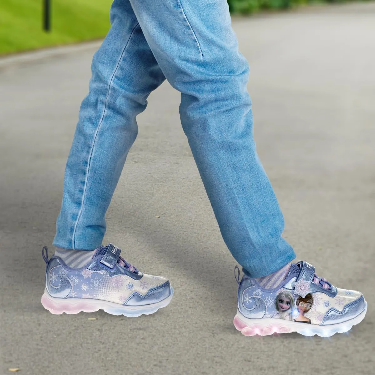 Disney Girls Frozen Light Up Laceless Running Shoes (Toddler/Little Girl)