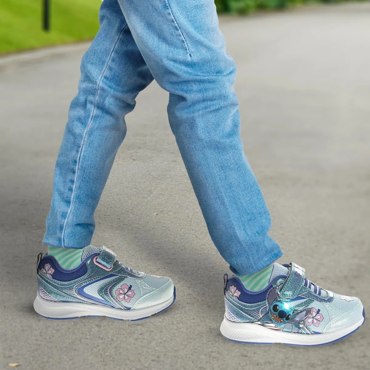 Disney Girl's Lilo & Stitch Light Up Laceless Shoes (Toddler/Little Girl)
