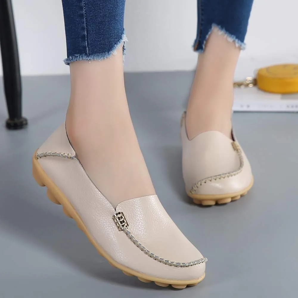 FolHaoth Women's Comfortable Leather Loafers Slip On Flats Casual Round Toe Moccasins Wild Walking Nurse Breathable Driving Fashion Soft Shoes