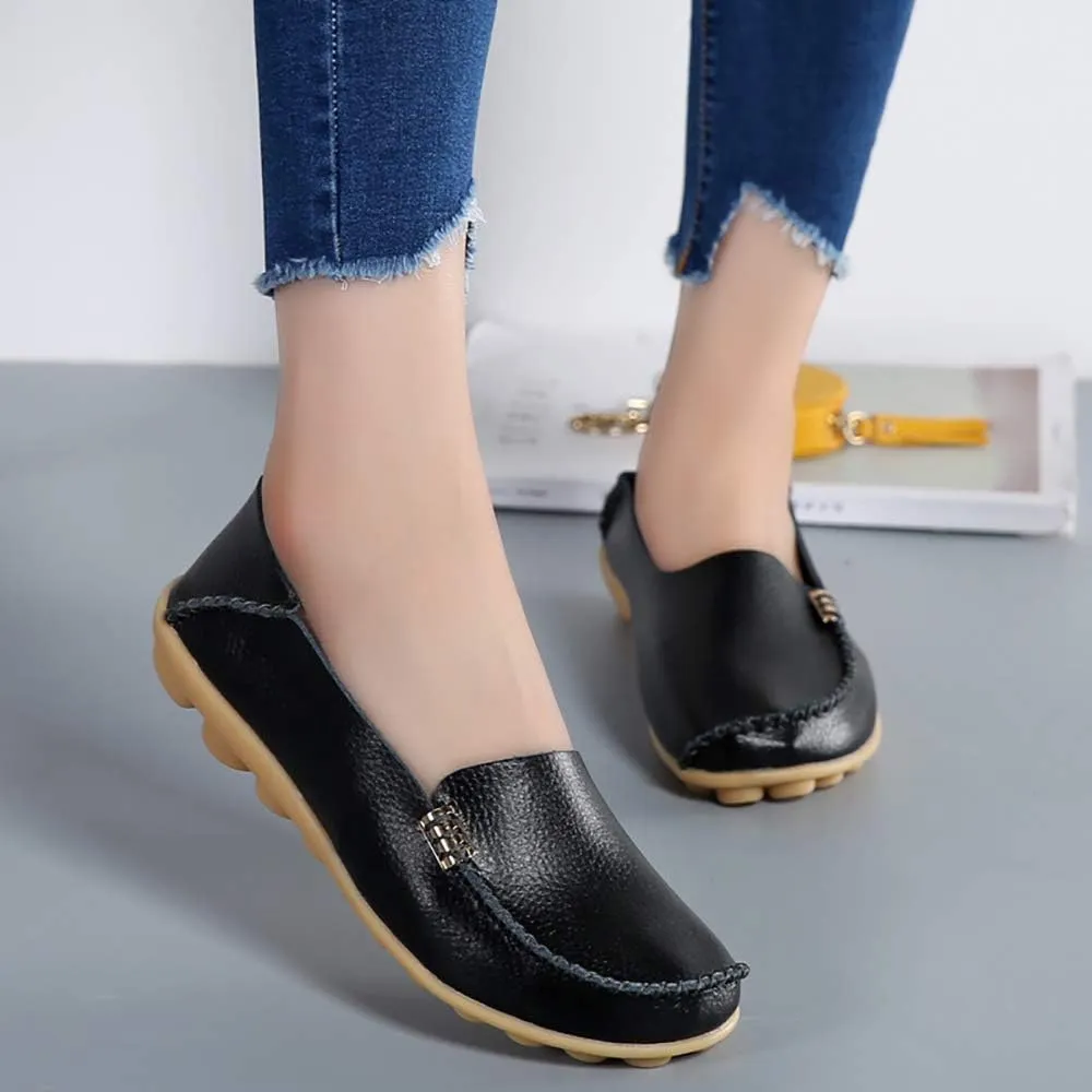 FolHaoth Women's Comfortable Leather Loafers Slip On Flats Casual Round Toe Moccasins Wild Walking Nurse Breathable Driving Fashion Soft Shoes