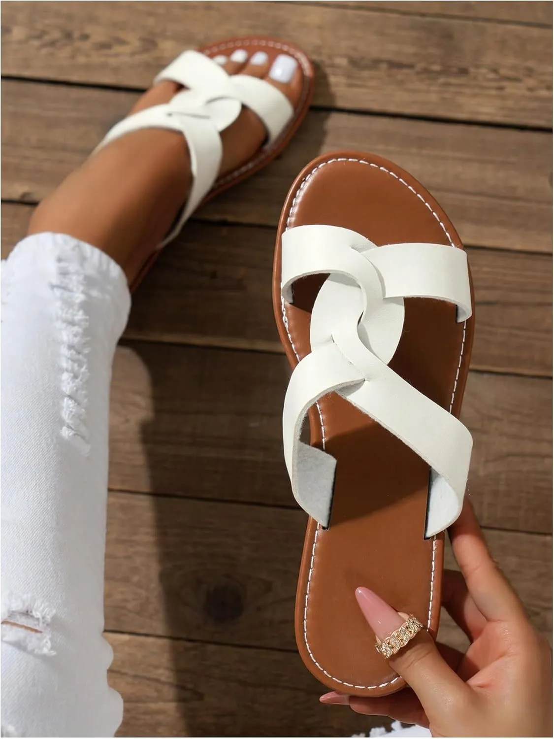 GORGLITTER Women's Strappy Criss Cross Flat Sandals Open Toe Wide Width Summer Vacation Slide Sandals