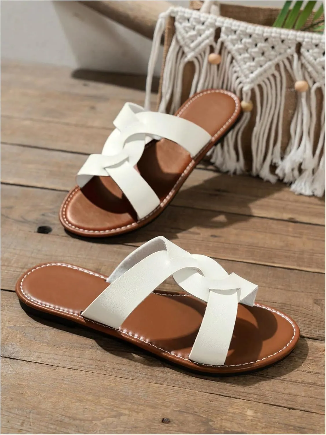 GORGLITTER Women's Strappy Criss Cross Flat Sandals Open Toe Wide Width Summer Vacation Slide Sandals