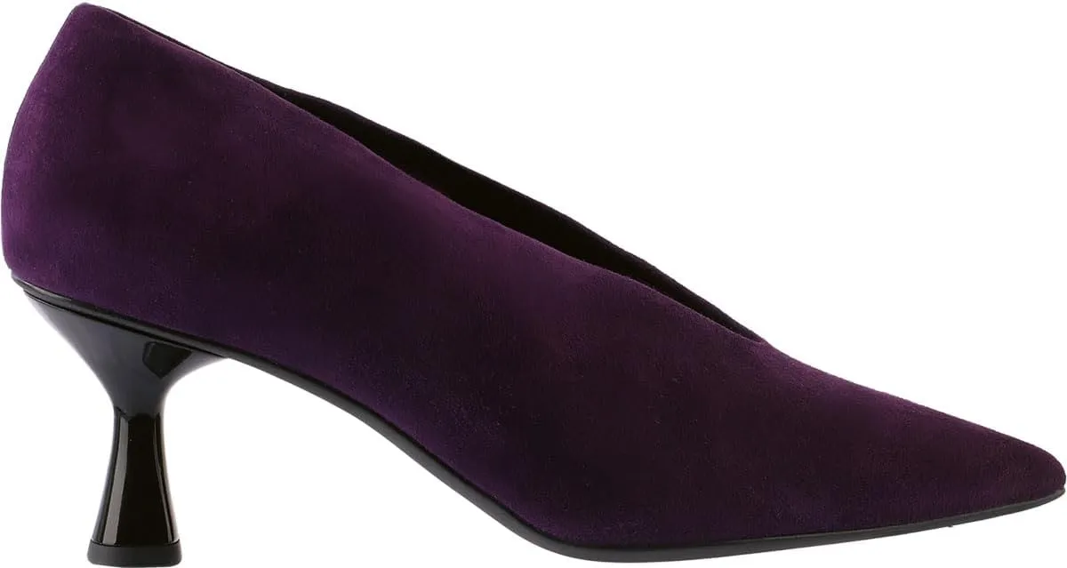 HÖGL Women's Closed-Toe Pumps