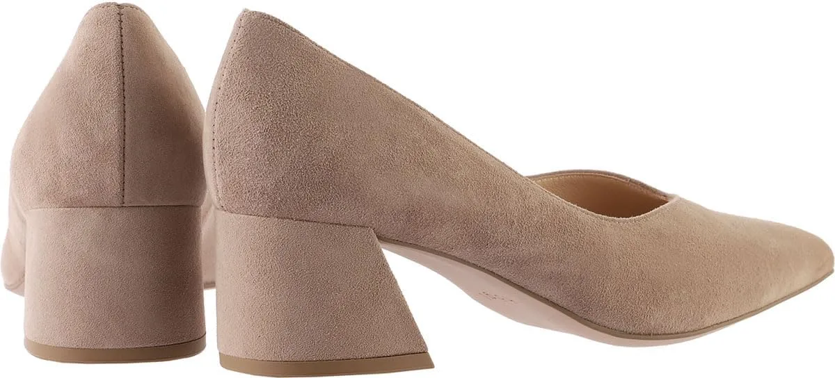 HÖGL Women's Closed-Toe Pumps