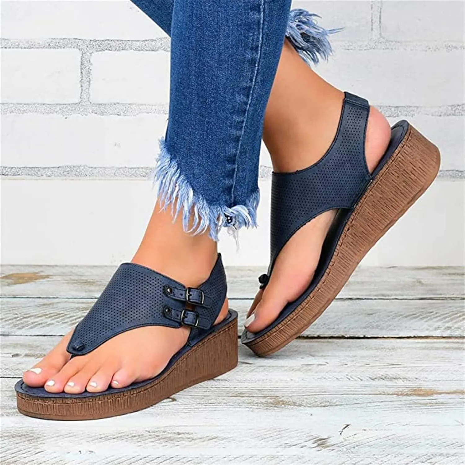 Ladmiple Sandals for Women Fashion Flip Flops Platform Sandal Casual Beach Travel Clip Toe Slipppers Shoes Dressy Summer