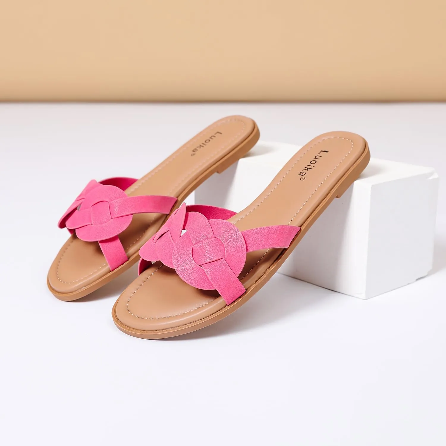 Luoika Women's Wide Width Flat Slides Sandals, Casual Comfortable Summer Beach Shoes Slip on Slide Sandal for Women.
