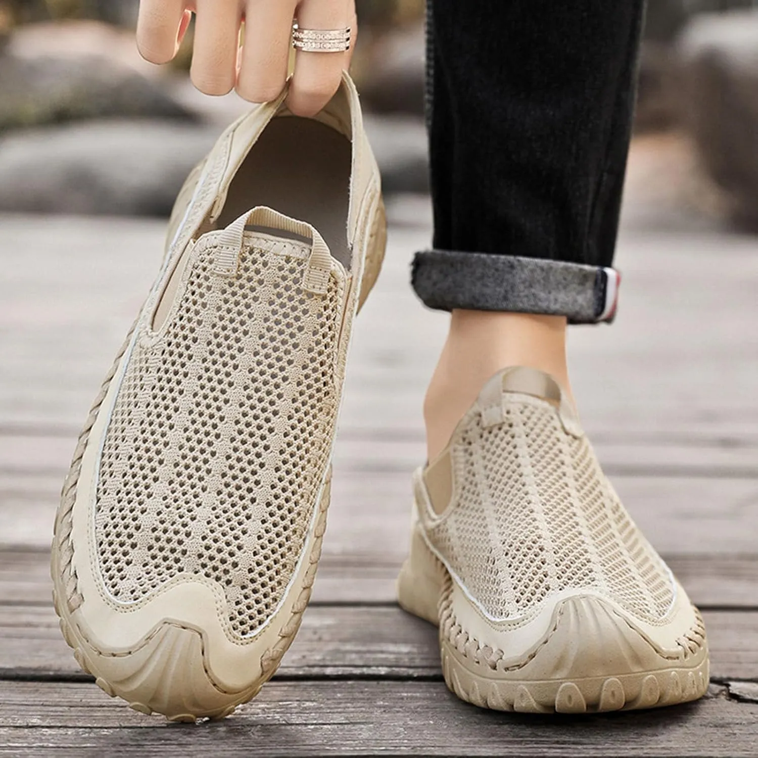 Men's Casual Handmade Breathable Hollow Mesh Loafers Outdoor Lightweight and Fashionable Soft Soled Driving Shoes