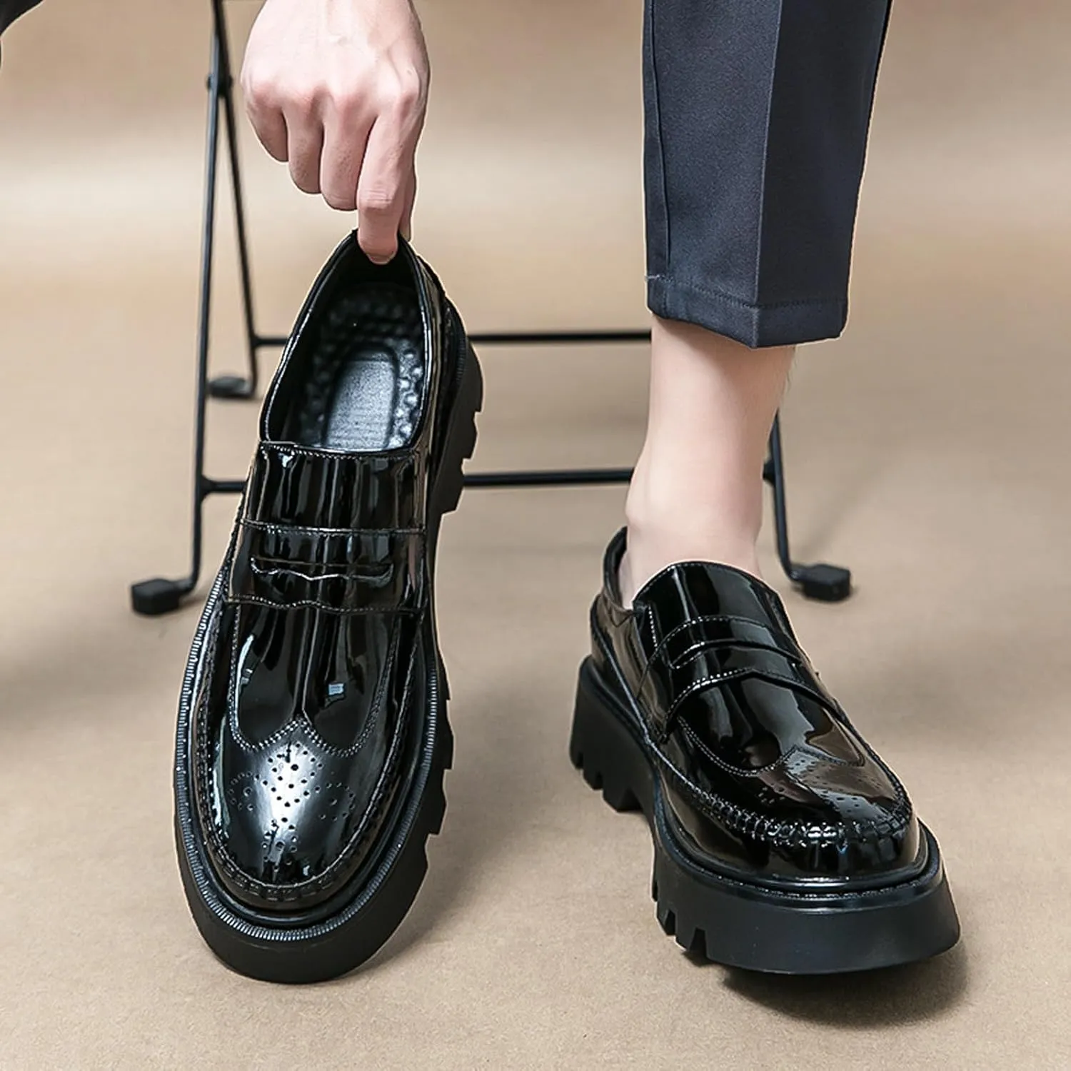 Men's Patent Leather Platform Slip-on Loafers Bullock Lug Sole Business Dress Shoes Casual Non-Slip Chunky Platform Black Formal Loafer Shoes