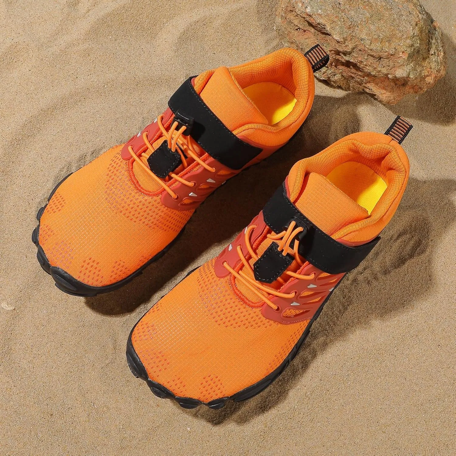 Mens Womens Water Shoes Wading Diving Beach Walking Hiking Quick Drying Sports Aqua Shoes with Adjustable Strap Indoor Fitness Comfy Cushioned Thick Sole Shoe Sumemr Barefoot Wear 2025 Couple Sneaker