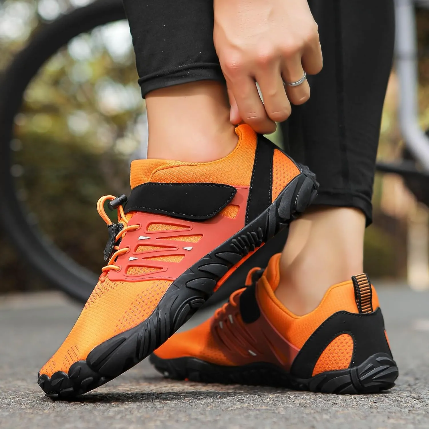 Mens Womens Water Shoes Wading Diving Beach Walking Hiking Quick Drying Sports Aqua Shoes with Adjustable Strap Indoor Fitness Comfy Cushioned Thick Sole Shoe Sumemr Barefoot Wear 2025 Couple Sneaker