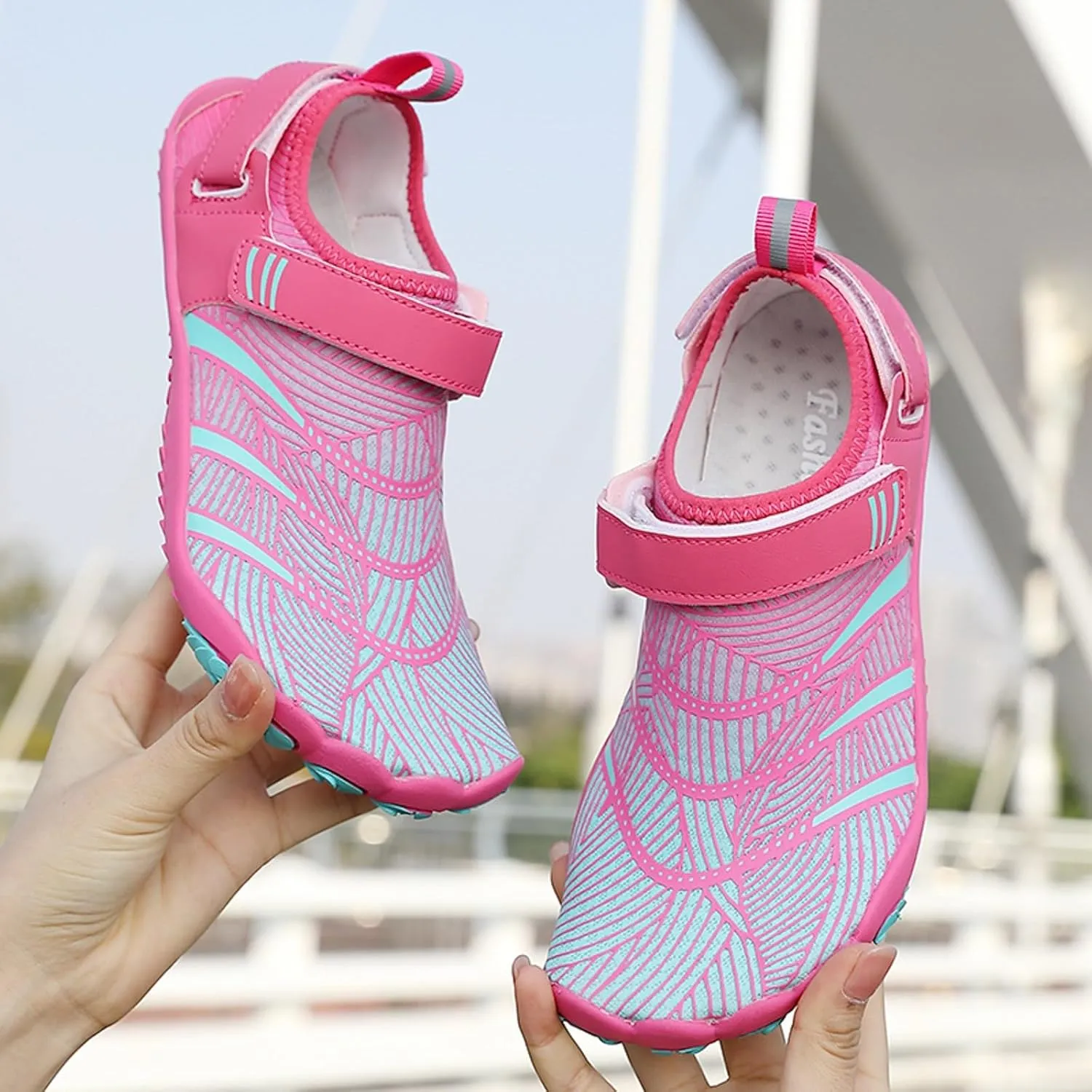 Suxi Shoes Women's Breathable Swimming and Diving Shoes Wading Five Finger Jumping Rope Shoes Sneaker Guards Womens