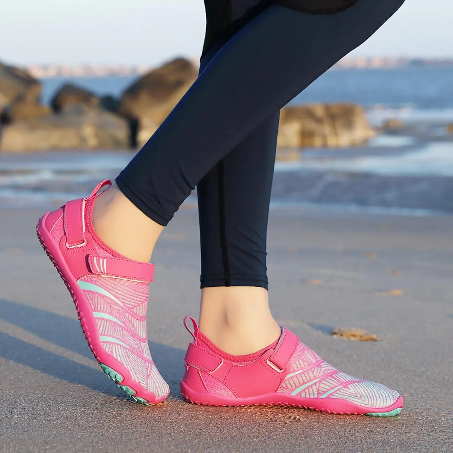 Suxi Shoes Women's Breathable Swimming and Diving Shoes Wading Five Finger Jumping Rope Shoes Sneaker Guards Womens