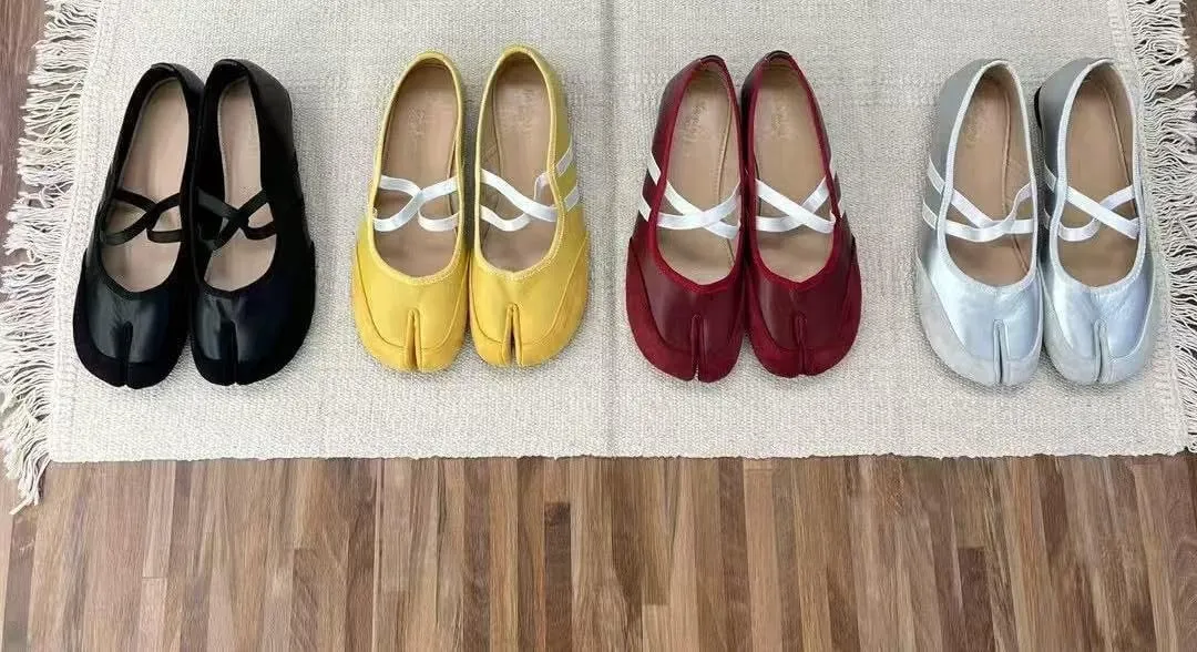 Tabi Shoes Split Toe Leather Mary Janes Flats with Laces for Women Girls Ballet Summer Sandals Non Slip Lightweight Round Toe Wide Width Casual Cute Y2K Kawaii Pumps Spring Fall Outdoors