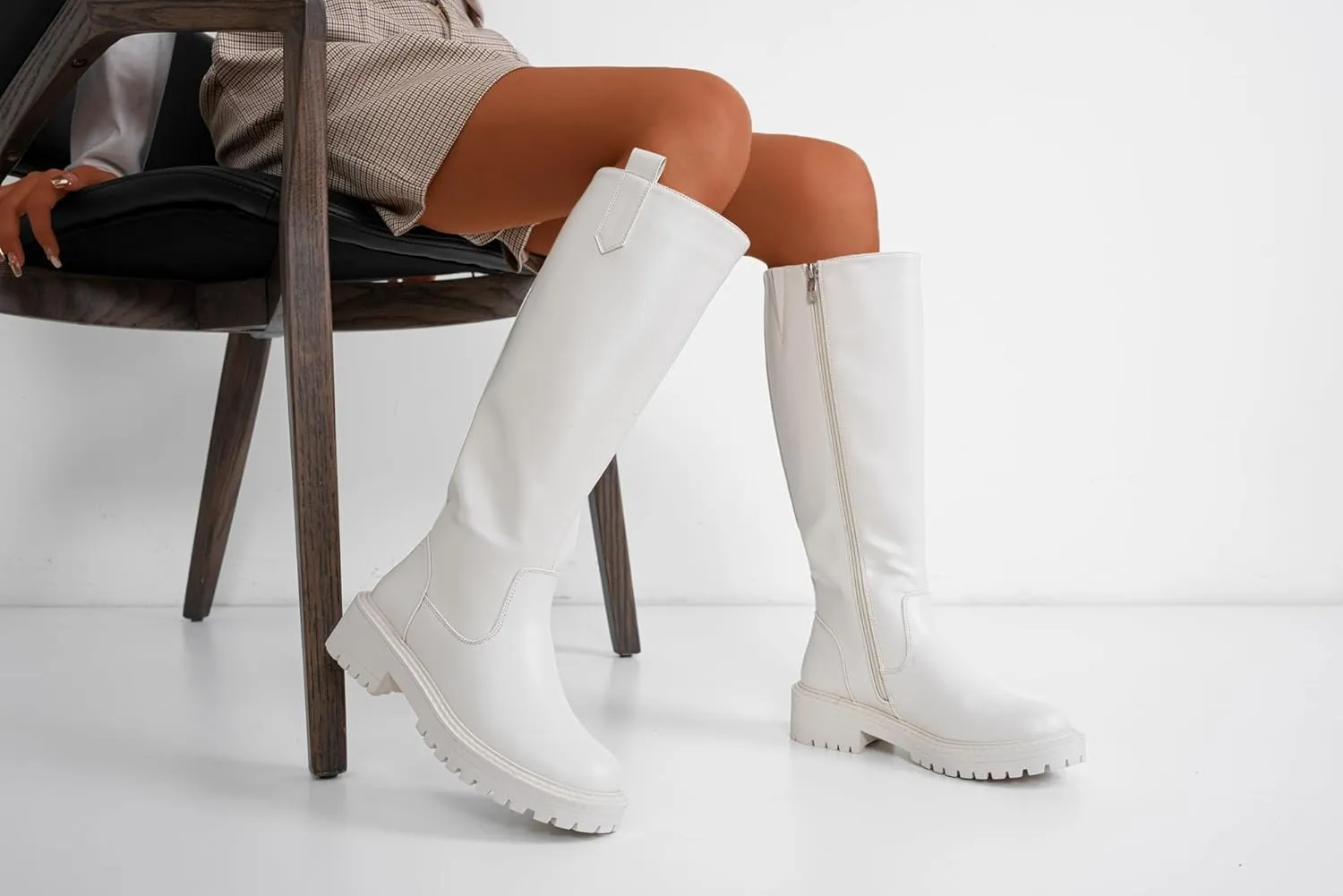 Vepose Women’s 9658 Knee High Boots Low Heel, Platform Tall Boots with Side Zipper for Ladies