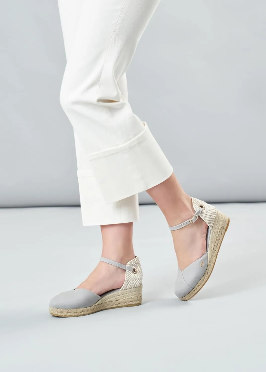 Viscata Pubol Espadrille Canvas Low Wedges with Ankle Strap Spain Handmade 2” Heel Women's Sandals with Breathable Organic Cotton Canvas and 100% Natural Jute for all Occasions: Casual, Work, Party
