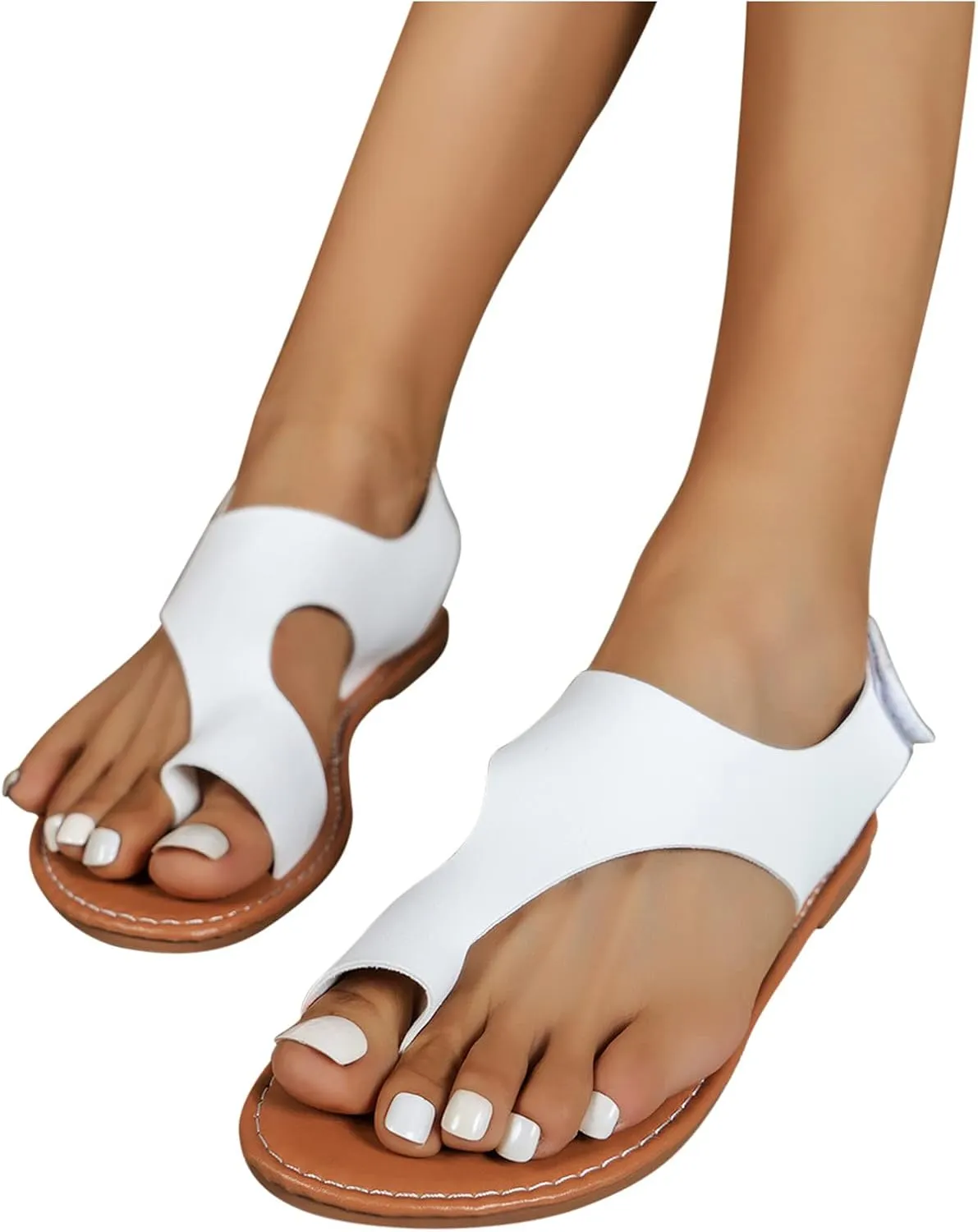 Women’s Casual Cross Sandals with Buckle Ankle Strap Trendy Clip Toe Flats PU Leather Sandal for Summer Wear