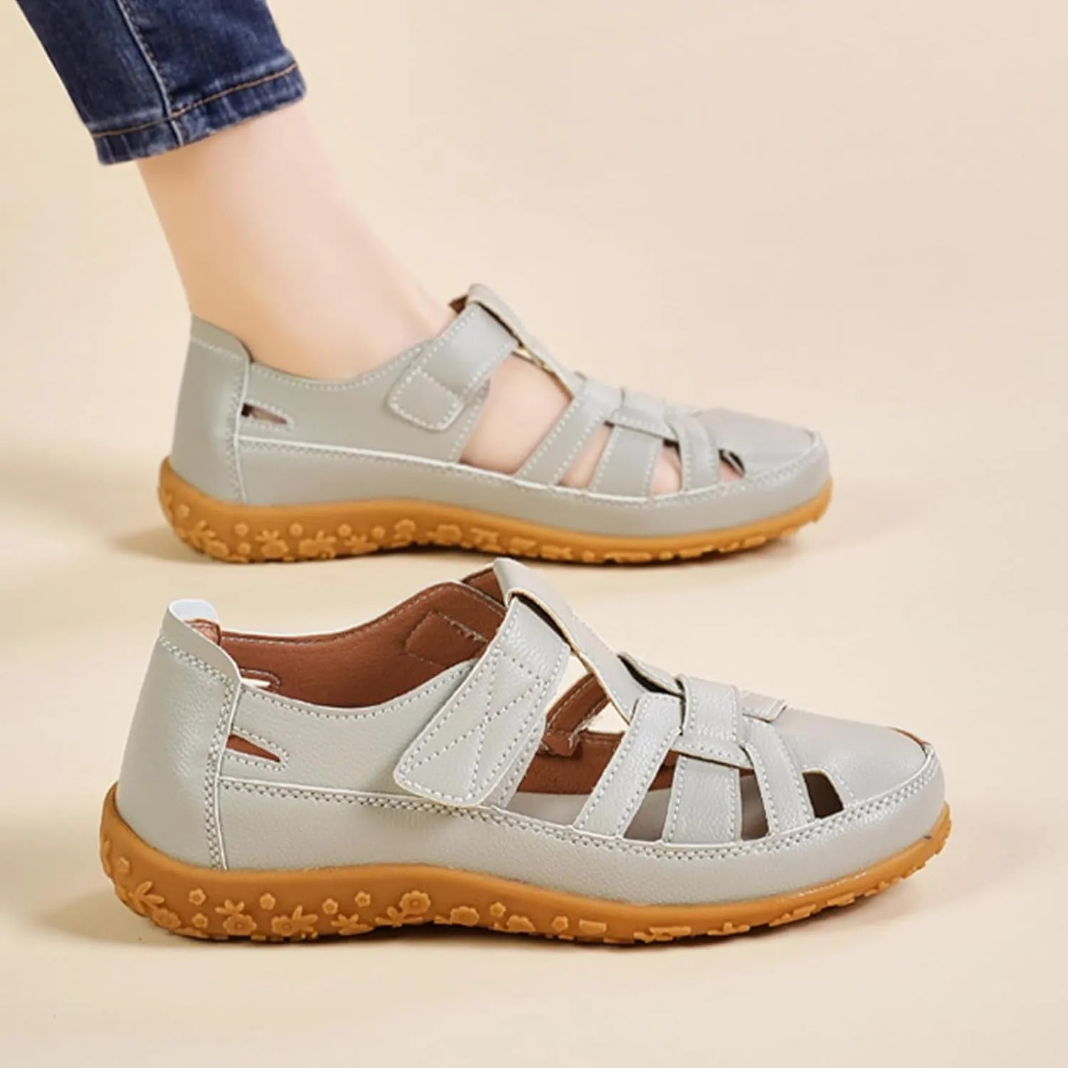 Women's Leather Cutout Flat Loafers Closed Round Toe Adjustable Hook and loop Non-Slip Soft Bottom Beach Sandals Daily Breathable Walking Casuals