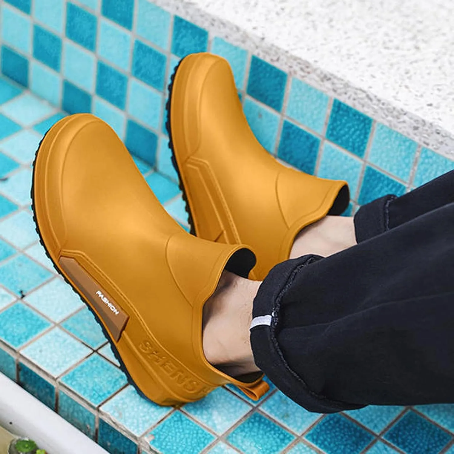 Women's Rain Shoes Slip On Comfortable Rubber Boots for Outdoor Walking Gardening Casual Wear with -Slip Sole