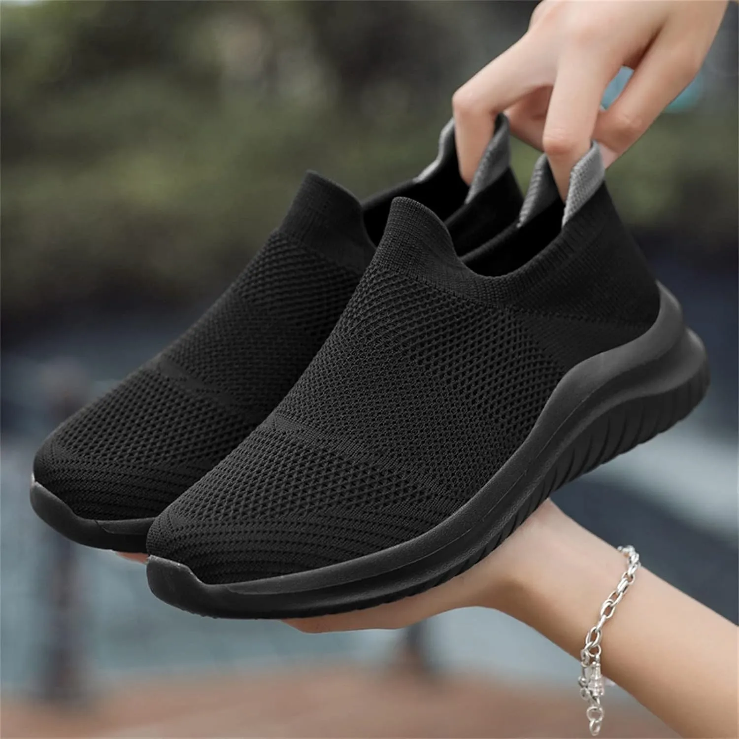 Women's Slip on Shoes Canvas Sneakers Loafers Non Slip Tennis Shoes Men Dressy Casual Black Shoes Slip On Sneakers Slip On Tennis Shoe Cross Trainer Shoe